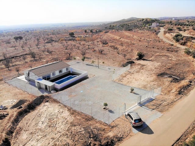 3 bedroom Villa for sale in Puerto Lumbreras with pool - € 195,000 (Ref: 5840762)