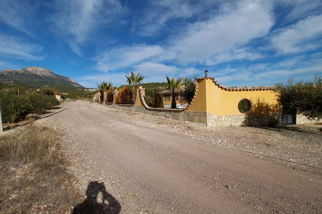 4 bedroom Villa for sale in Lorca with pool garage - € 349,950 (Ref: 6015145)