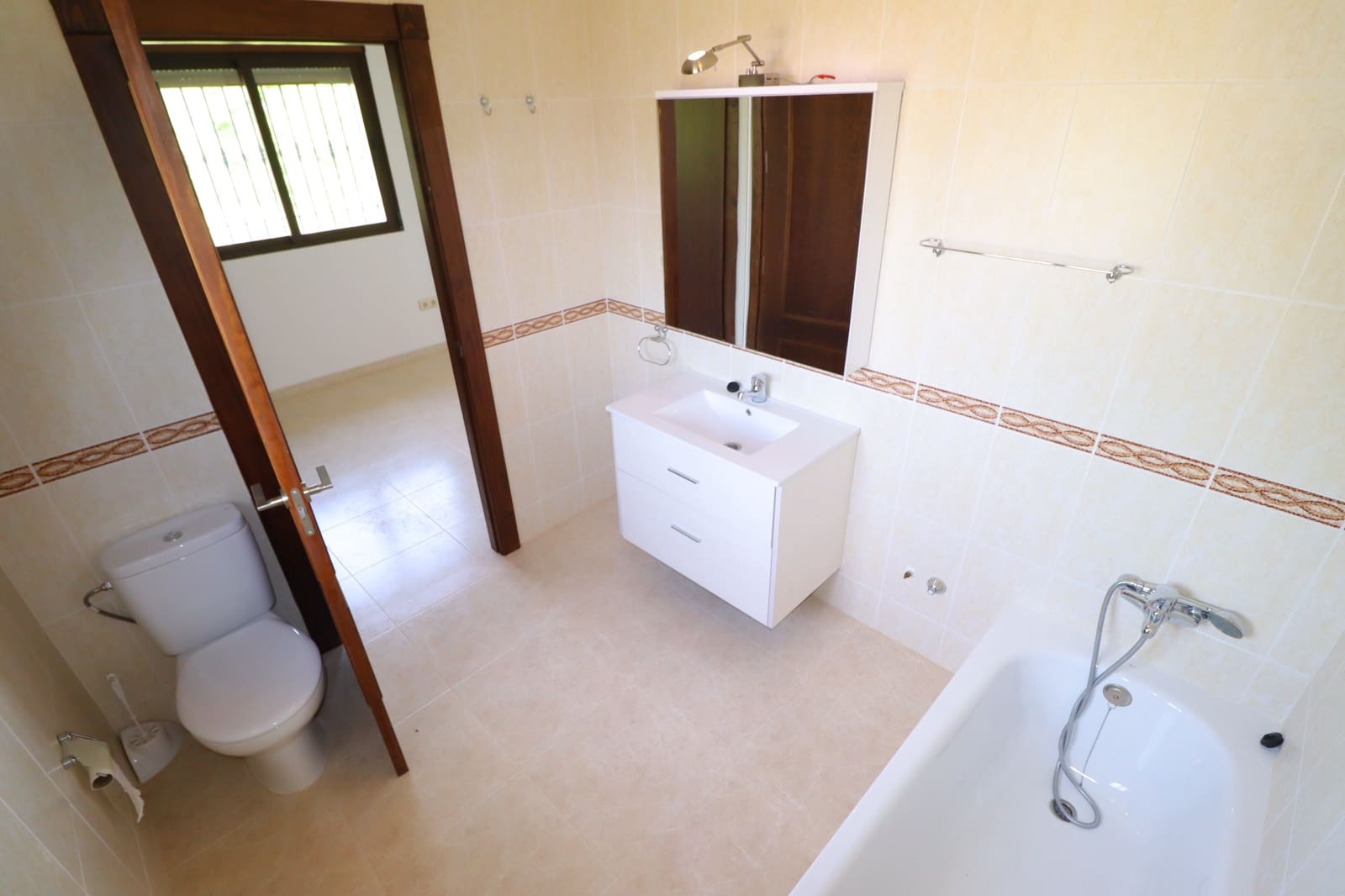 4 bedroom Villa for sale in Lorca - € 280,000 (Ref: 6867980)