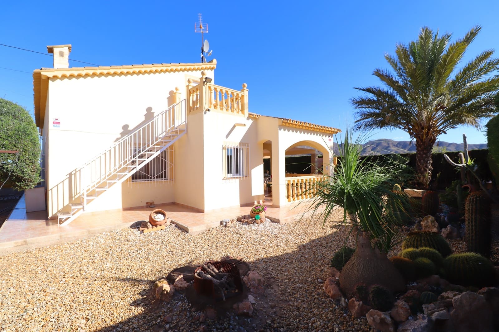 4 bedroom Finca/Country House for sale in Lorca with garage - € 229,950 (Ref: 7297413)