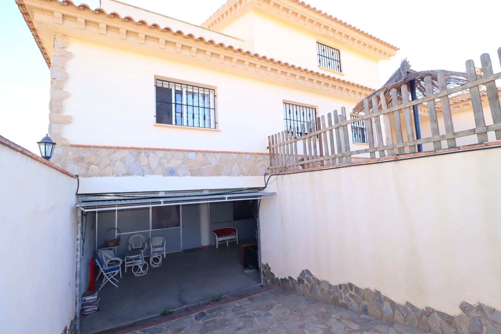 5 sypialnia Willa na sprzedaż w Purias z basenem garażem - 399 950 € (Ref: 8244609)