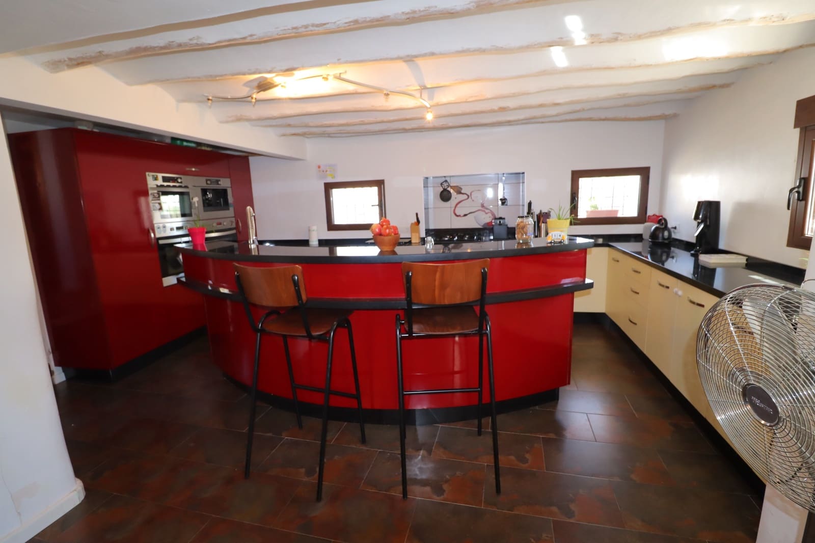 6 soveværelse Finca/Landehus til salg i Velez-Blanco med swimmingpool - € 475.000 (Ref: 8574327)