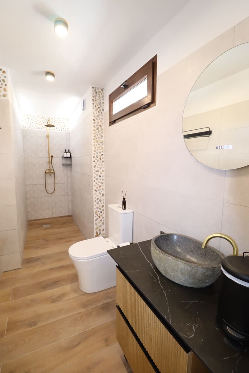 6 soveværelse Finca/Landehus til salg i Velez-Blanco med swimmingpool - € 475.000 (Ref: 8574327)