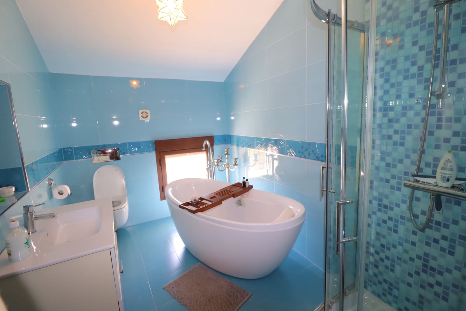 6 soveværelse Finca/Landehus til salg i Velez-Blanco med swimmingpool - € 475.000 (Ref: 8574327)