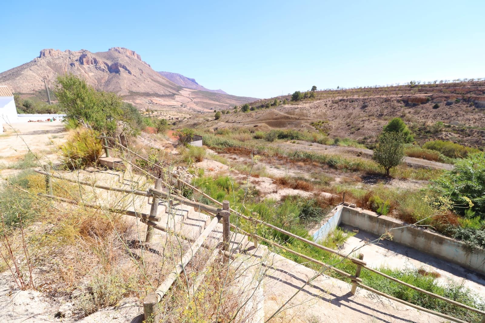 6 soveværelse Finca/Landehus til salg i Velez-Blanco med swimmingpool - € 475.000 (Ref: 8574327)