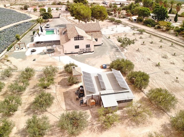 7 bedroom Villa for sale in Puerto Lumbreras with pool garage - € 695,000 (Ref: 8614633)