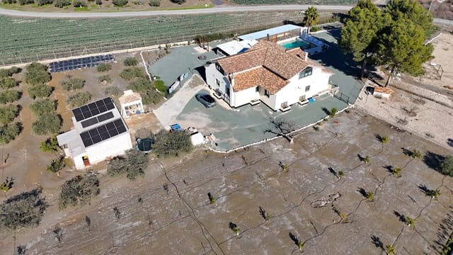 7 soverom Villa til salgs i Puerto Lumbreras med svømmebasseng garasje - € 599 000 (Ref: 8614633)