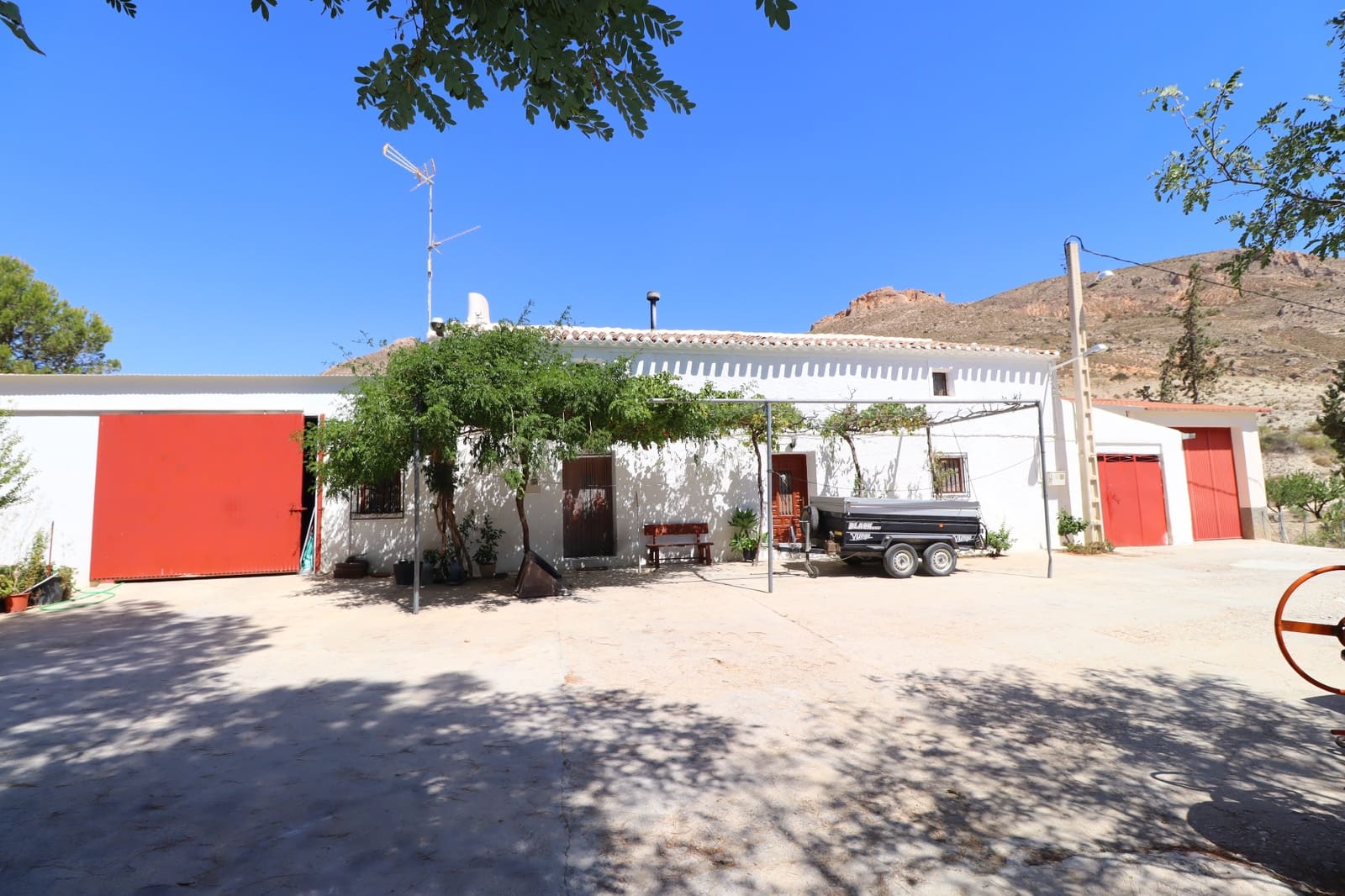 7 bedroom Finca/Country House for sale in La Parroquia - € 399,950 (Ref: 8625863)