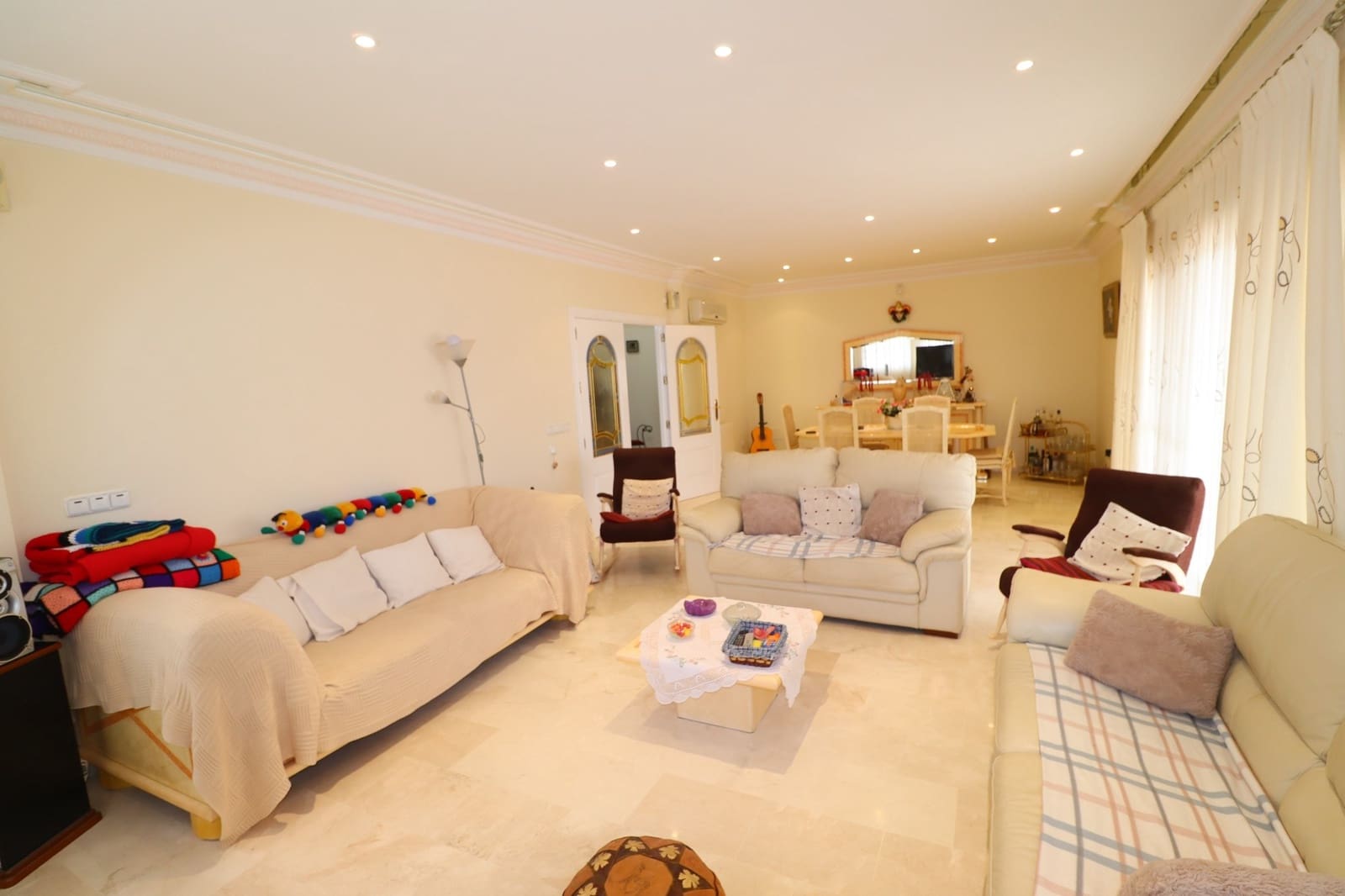 6 bedroom Villa for sale in Lorca with garage - € 290,000 (Ref: 8681330)