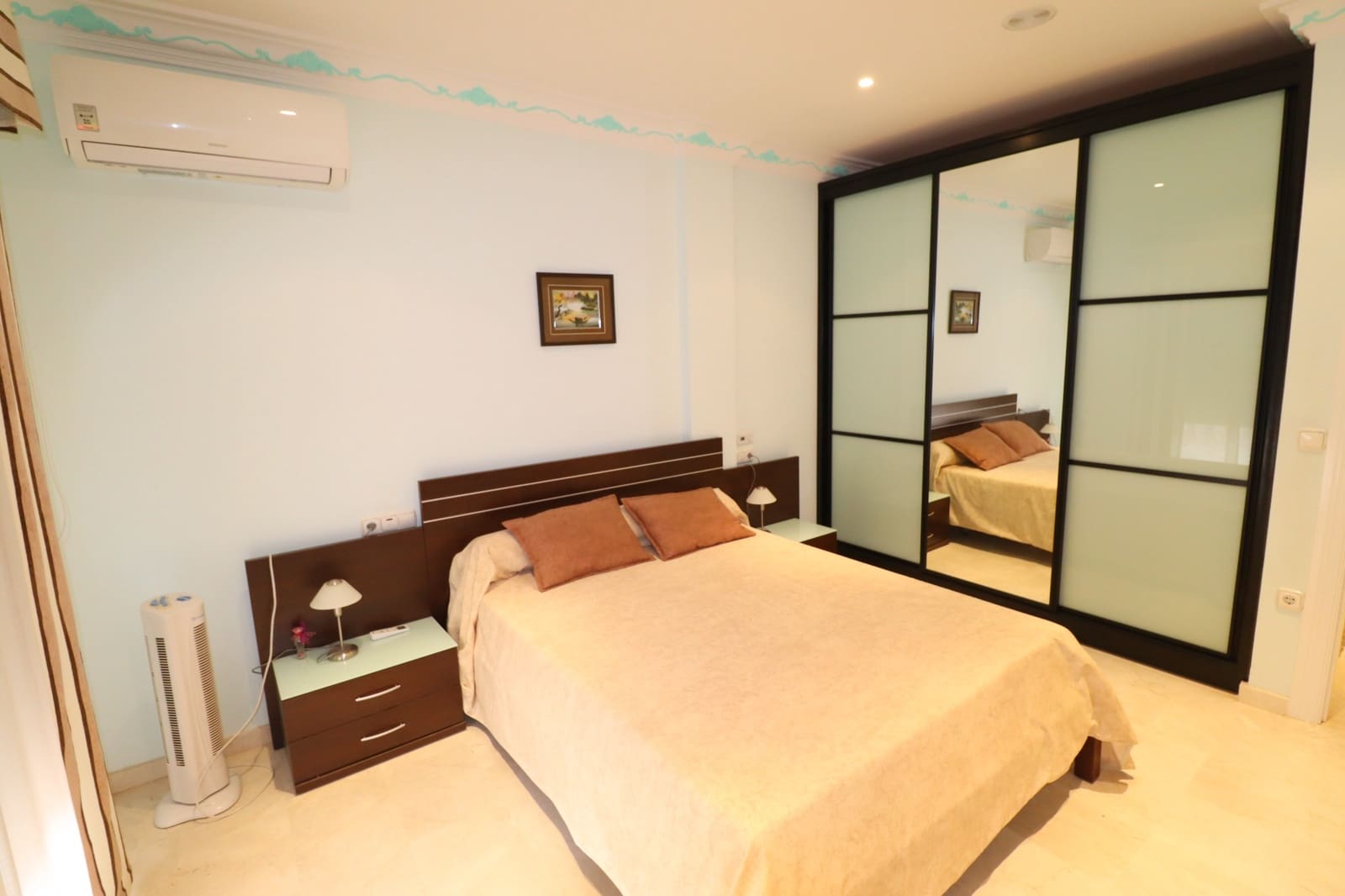 6 bedroom Villa for sale in Lorca with garage - € 290,000 (Ref: 8681330)