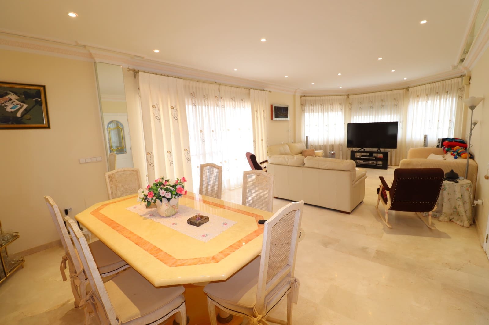 6 bedroom Villa for sale in Lorca with garage - € 290,000 (Ref: 8681330)