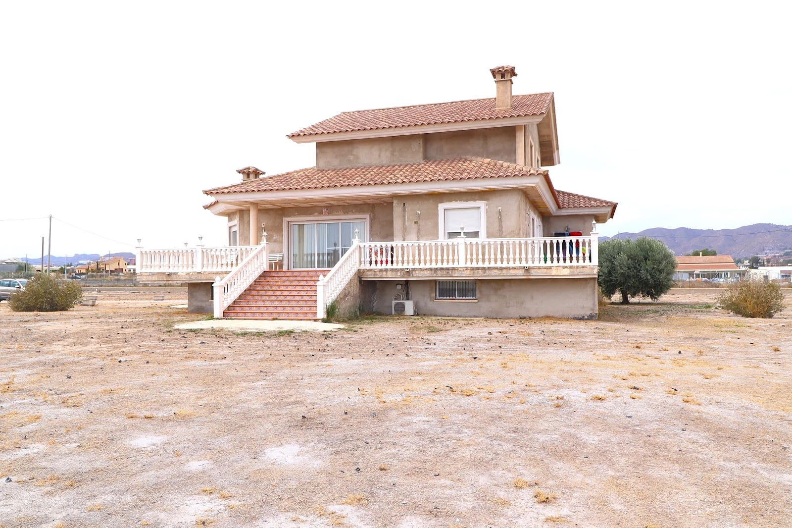 6 bedroom Villa for sale in Lorca with garage - € 290,000 (Ref: 8681330)