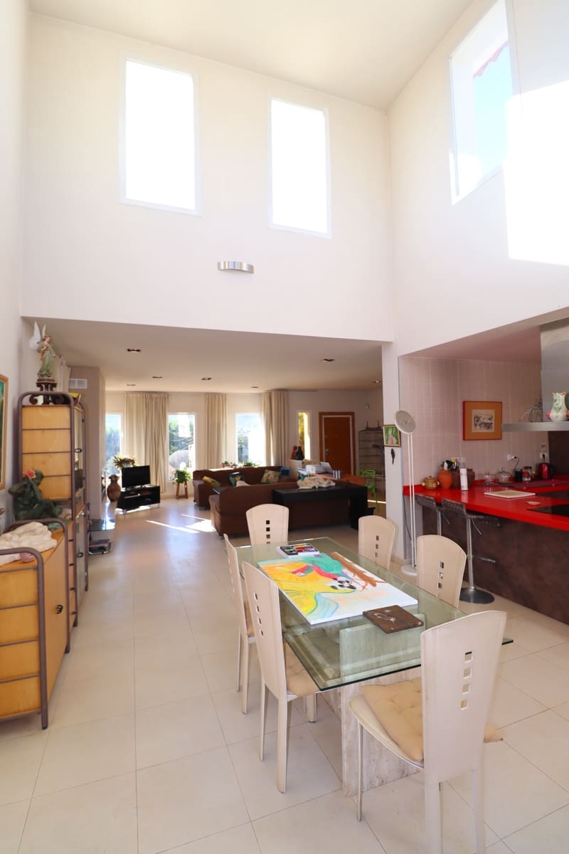 3 bedroom Villa for sale in Puerto Lumbreras with pool garage - € 399,950 (Ref: 8698707)