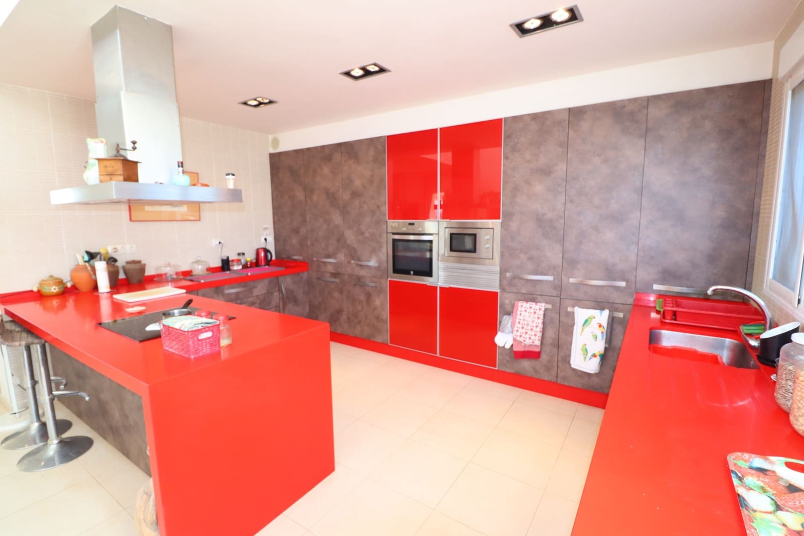 3 bedroom Villa for sale in Puerto Lumbreras with pool garage - € 399,950 (Ref: 8698707)