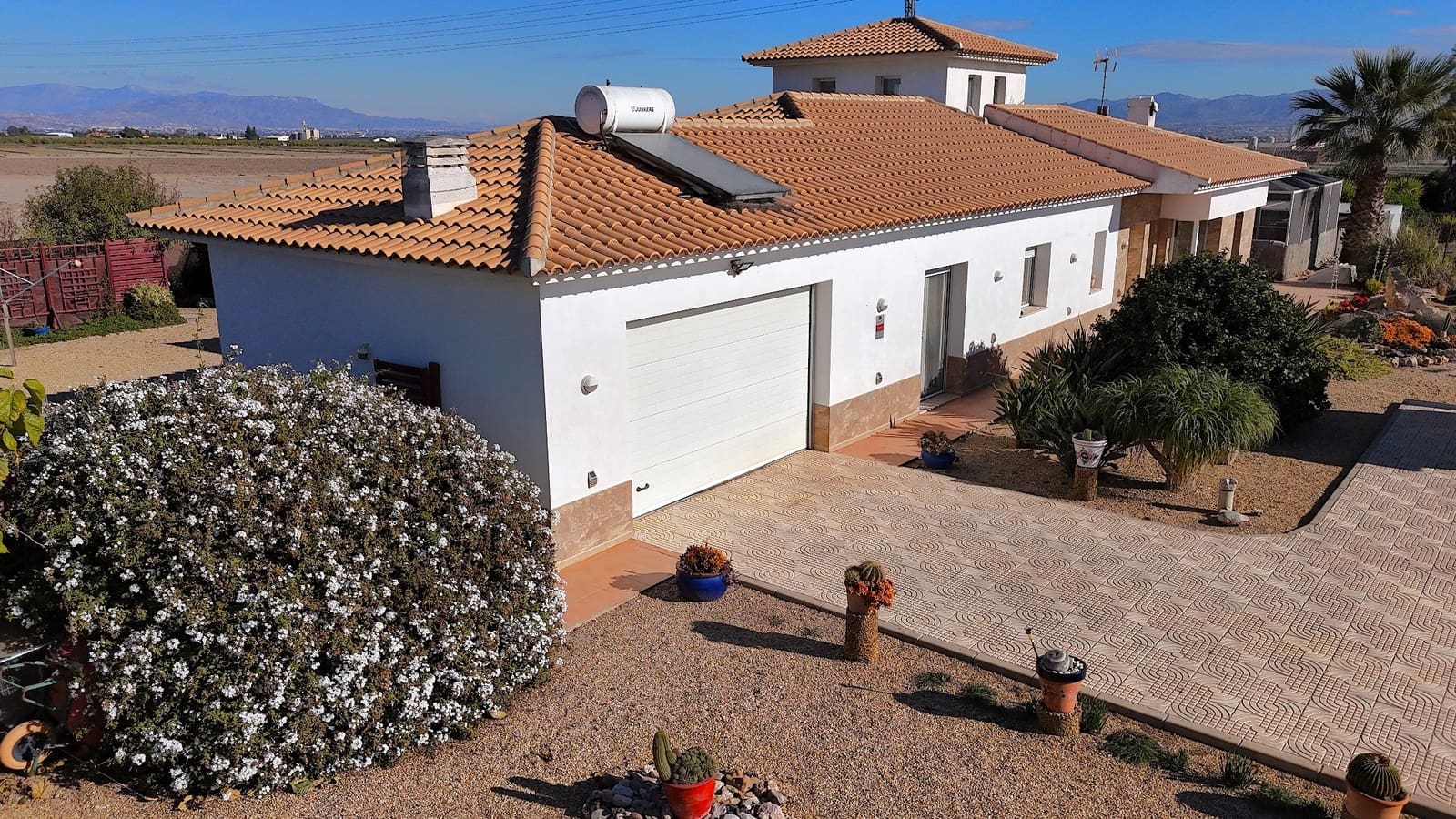 3 bedroom Villa for sale in Puerto Lumbreras with pool garage - € 399,950 (Ref: 8698707)