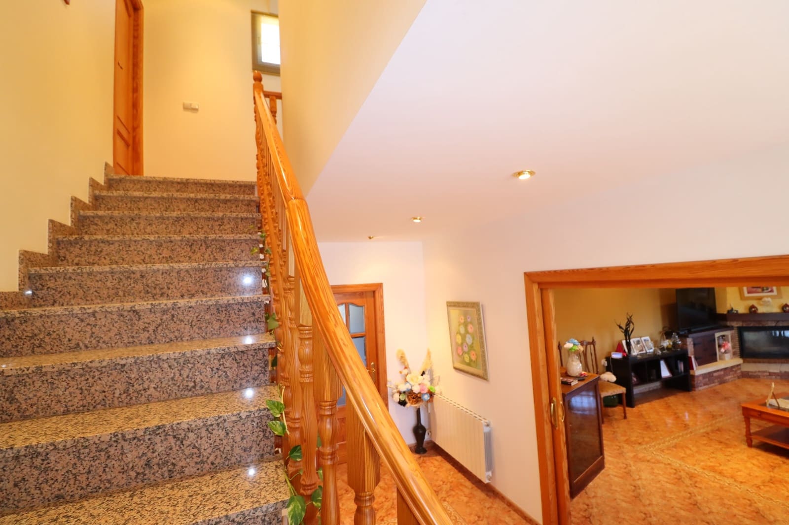 5 soveværelse Villa til salg i Puerto Lumbreras med swimmingpool garage - € 329.000 (Ref: 8760353)