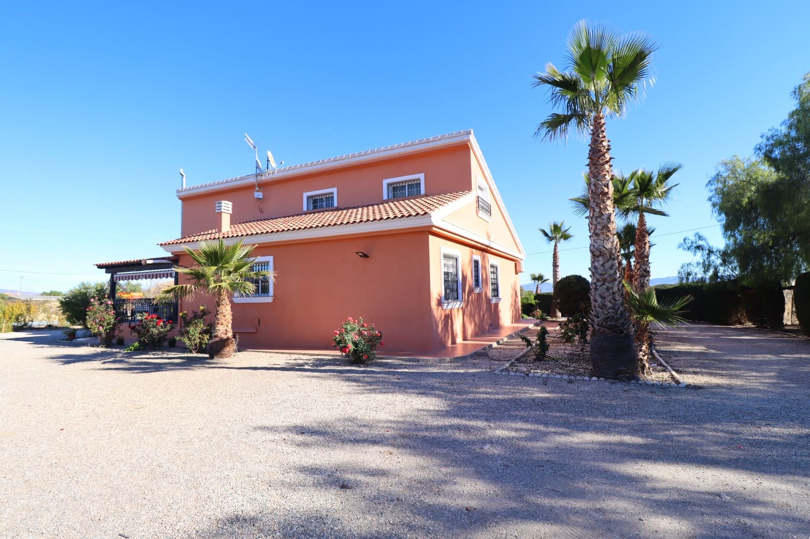 5 soveværelse Villa til salg i Puerto Lumbreras med swimmingpool garage - € 329.000 (Ref: 8760353)