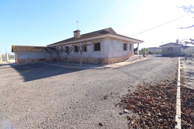 4 bedroom Villa for sale in Puerto Lumbreras with garage - € 250,000 (Ref: 8852313)