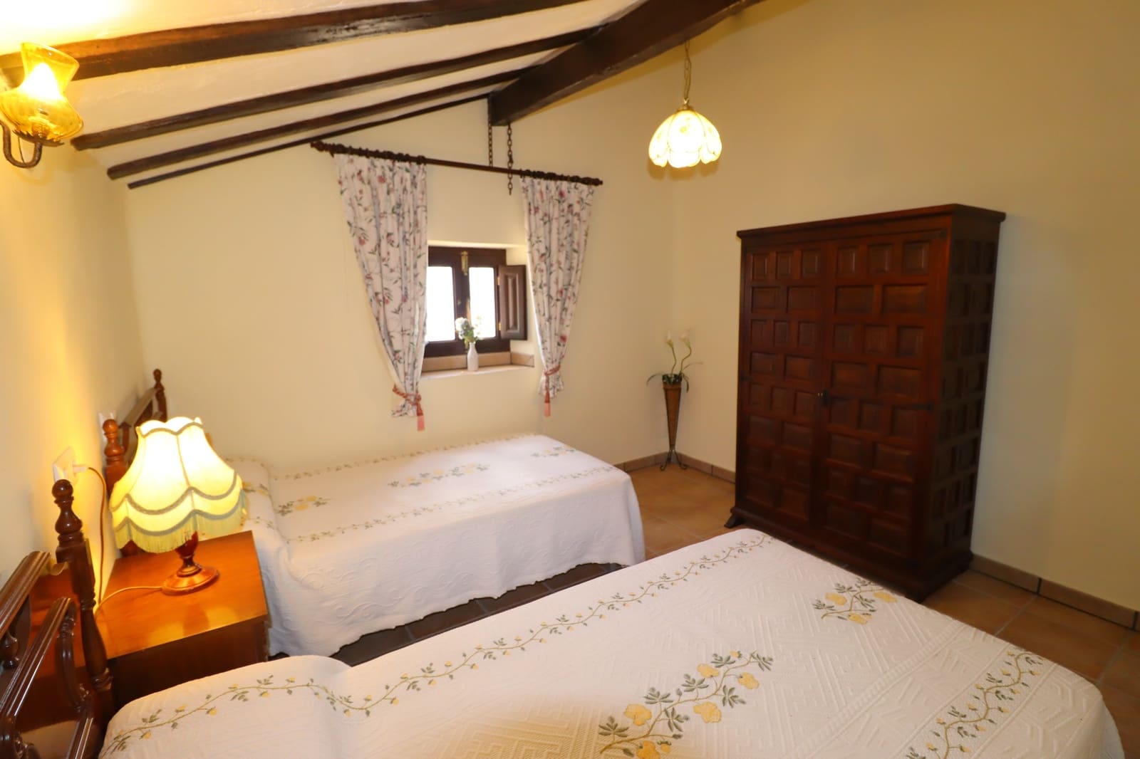 4 soveværelse Finca/Landehus til salg i Chirivel med garage - € 159.000 (Ref: 8901593)