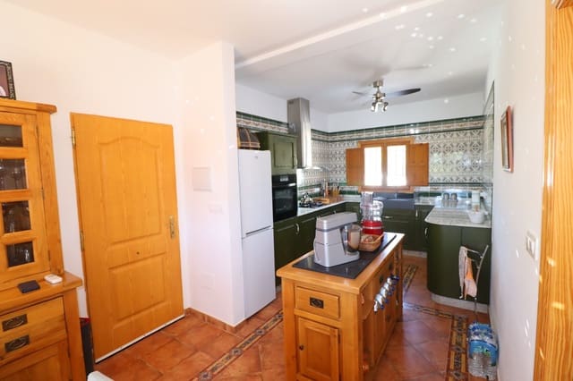 3 bedroom Finca/Country House for sale in Vélez-Blanco - € 179,990 (Ref: 8949187)