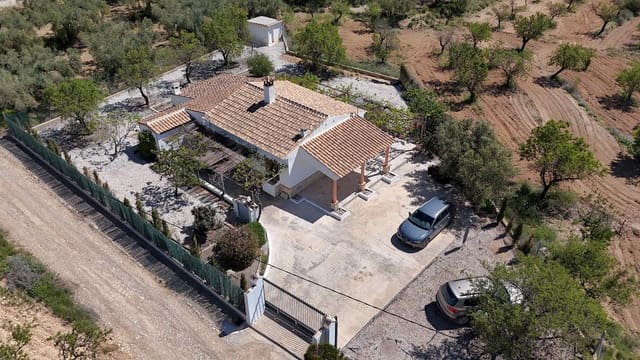 3 bedroom Finca/Country House for sale in Vélez-Blanco - € 179,990 (Ref: 8949187)