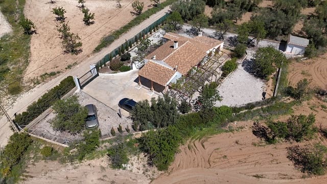 3 bedroom Finca/Country House for sale in Vélez-Blanco - € 179,990 (Ref: 8949187)