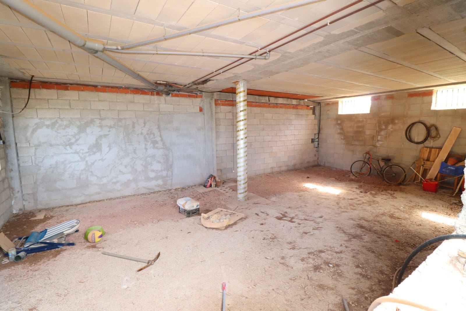 4 soveværelse Villa til salg i Aledo med garage - € 230.000 (Ref: 8956431)