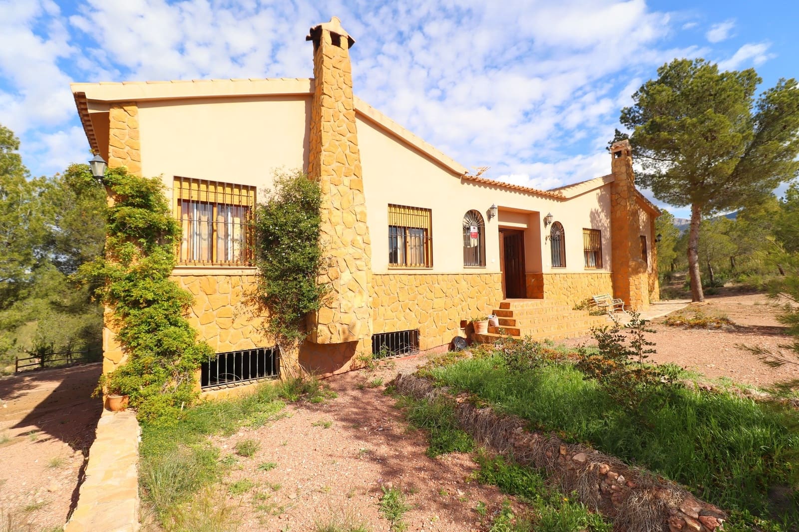 4 soveværelse Villa til salg i Aledo med garage - € 230.000 (Ref: 8956431)