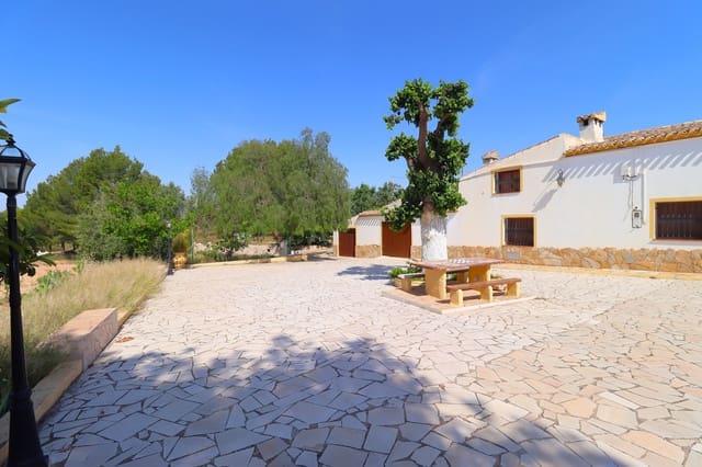 89 bedroom Finca/Country House for sale in Vélez-Rubio with pool garage - € 420,000 (Ref: 9034660)