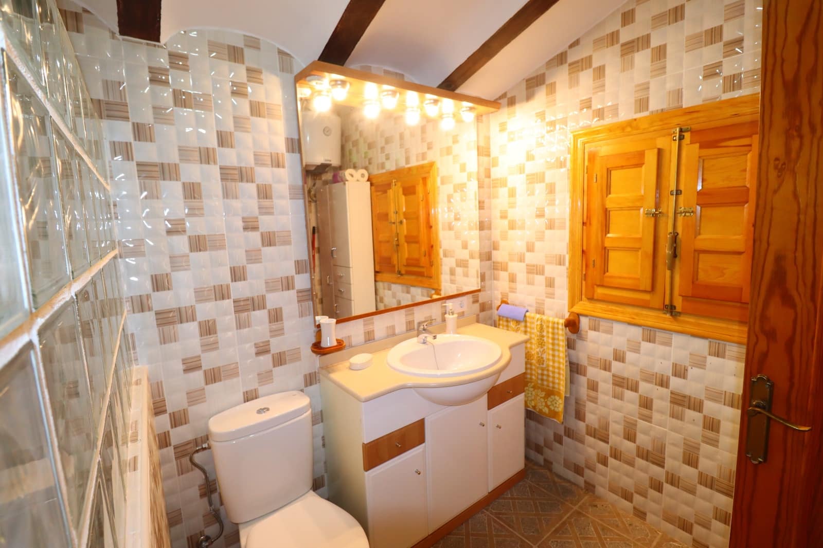 89 soveværelse Finca/Landehus til salg i Velez-Rubio med swimmingpool garage - € 415.000 (Ref: 9034660)