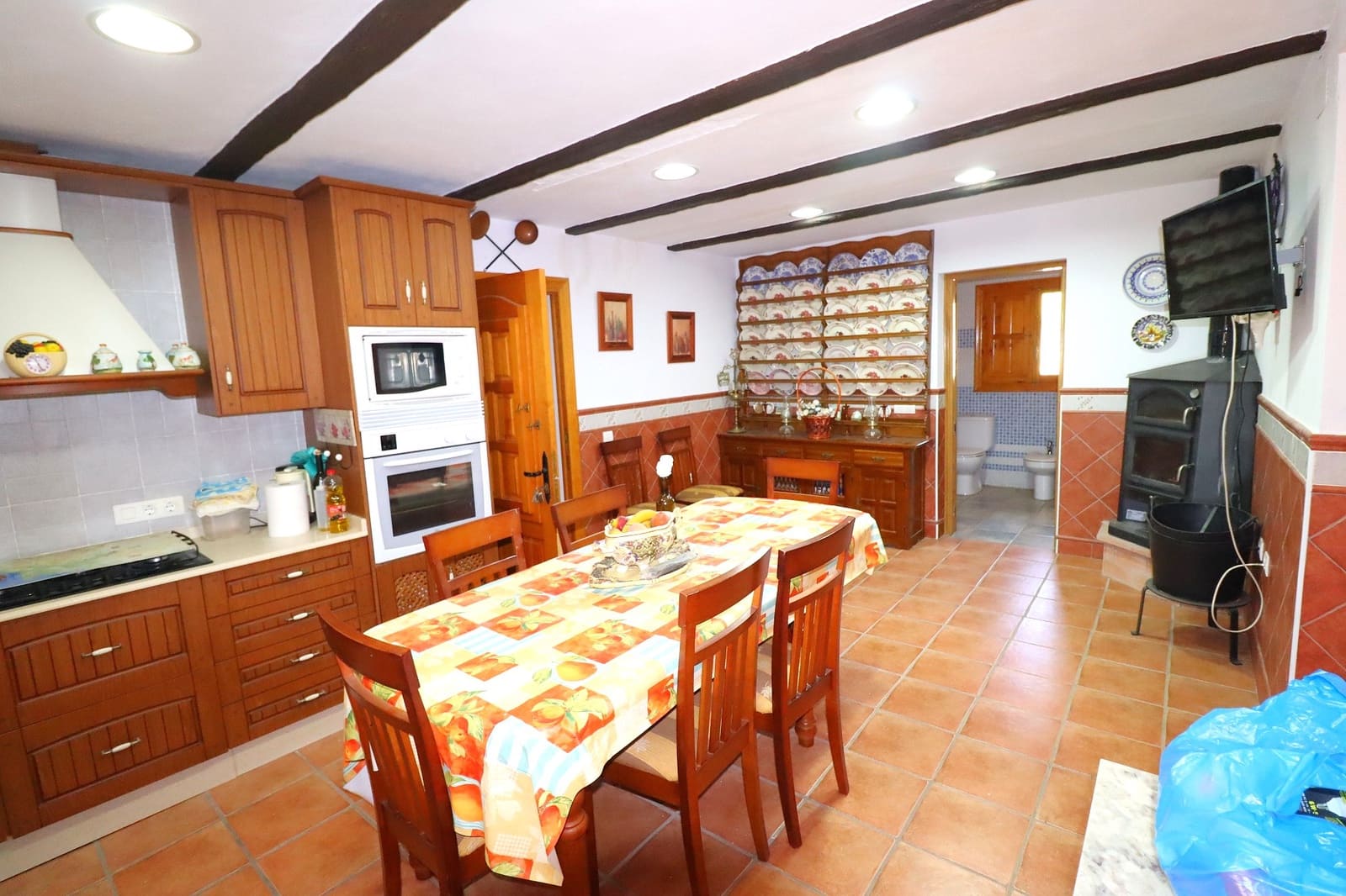 89 soveværelse Finca/Landehus til salg i Velez-Rubio med swimmingpool garage - € 415.000 (Ref: 9034660)