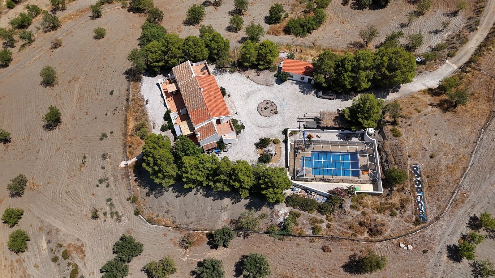 4 soveværelse Finca/Landehus til salg i Velez-Rubio med swimmingpool garage - € 390.000 (Ref: 9168808)