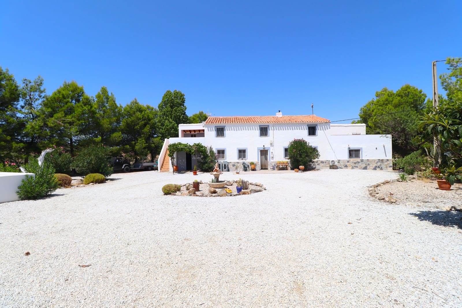 4 soveværelse Finca/Landehus til salg i Velez-Rubio med swimmingpool garage - € 390.000 (Ref: 9168808)