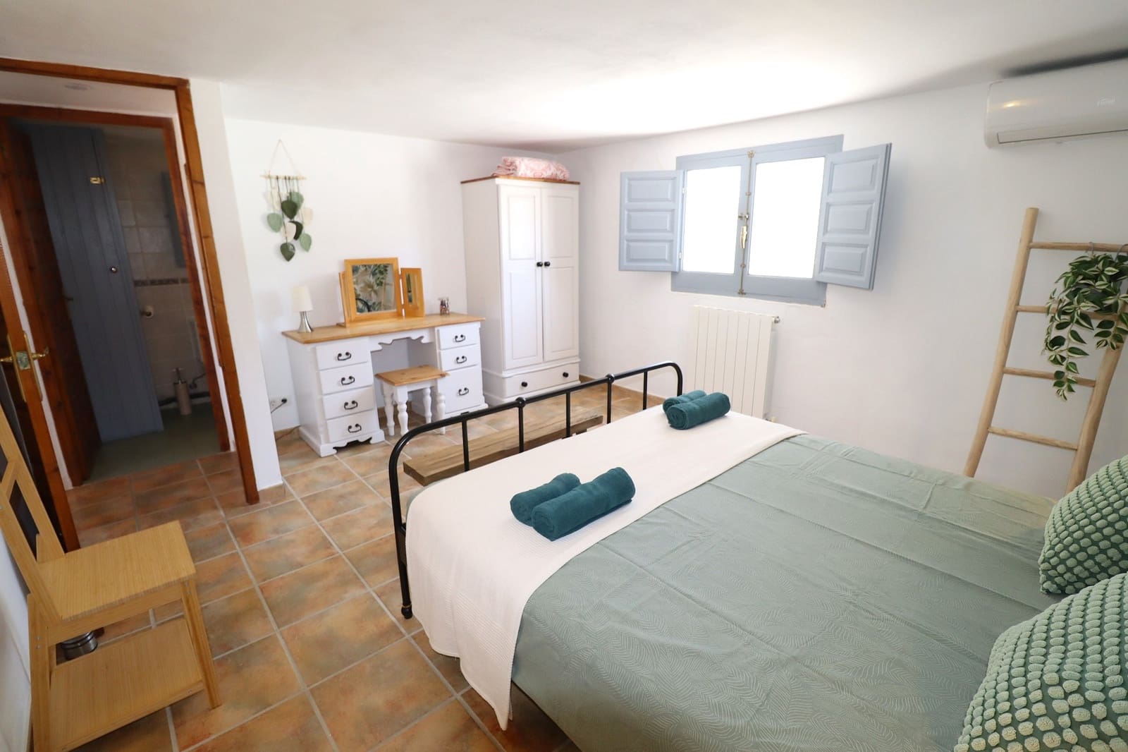 4 soveværelse Finca/Landehus til salg i Velez-Rubio med swimmingpool garage - € 390.000 (Ref: 9168808)