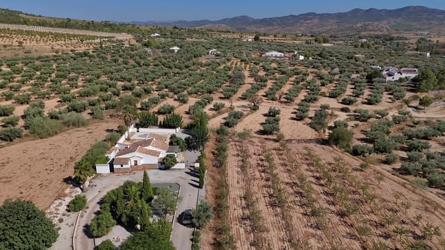 3 soverom Finca/Herregård til salgs i Vélez-Blanco med svømmebasseng - € 265 000 (Ref: 9227338)