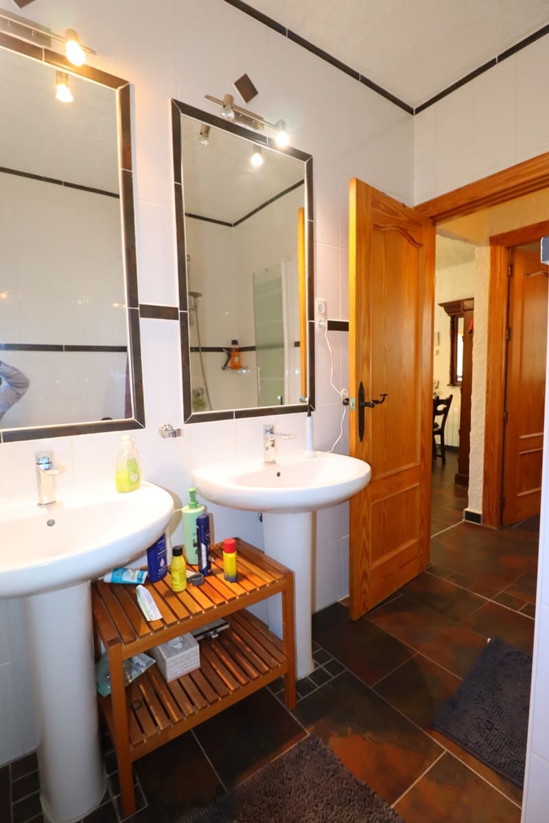 4 sypialnia Finka/Dom wiejski na sprzedaż w Lorca z basenem garażem - 265 000 € (Ref: 9379631)