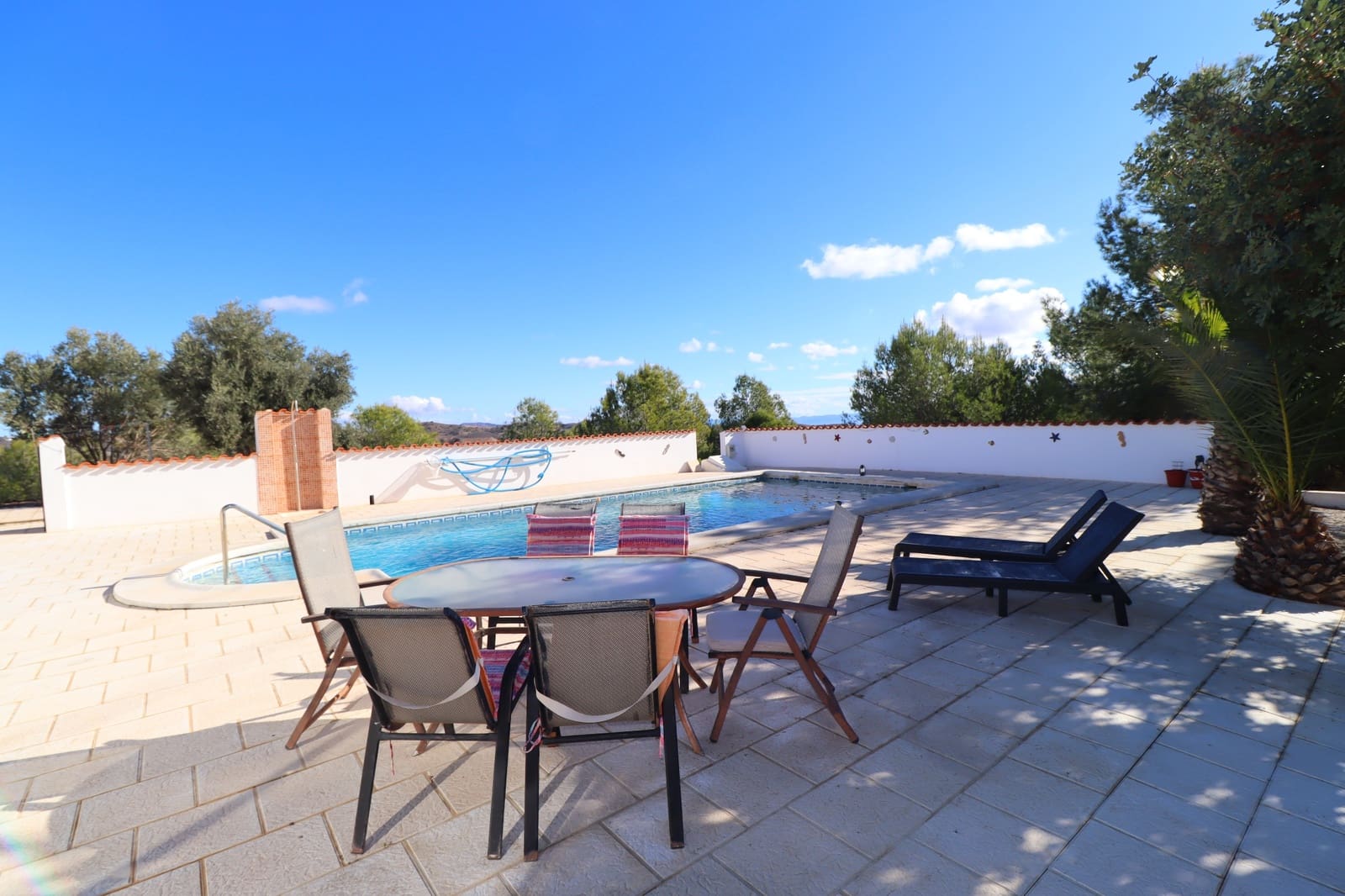 4 bedroom Villa for sale in Puerto Lumbreras with pool garage - € 325,000 (Ref: 9404575)