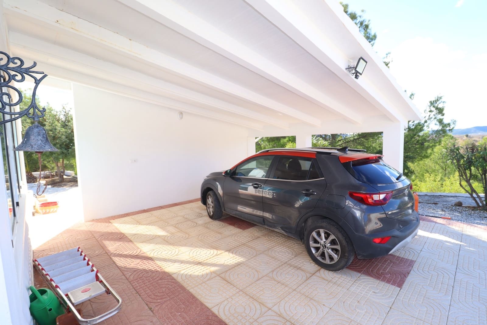 4 bedroom Villa for sale in Puerto Lumbreras with pool garage - € 325,000 (Ref: 9404575)