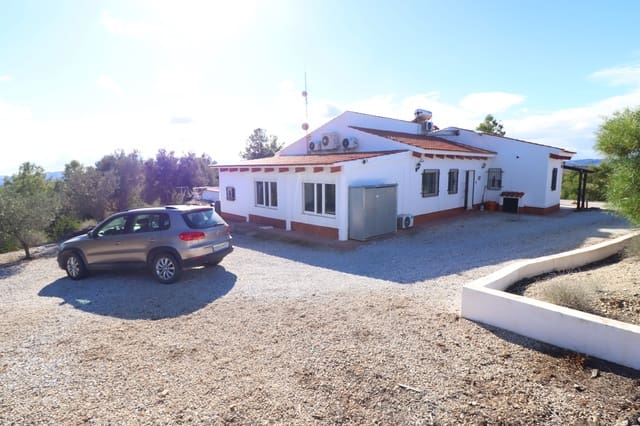 4 bedroom Villa for sale in Puerto Lumbreras with pool garage - € 325,000 (Ref: 9404575)