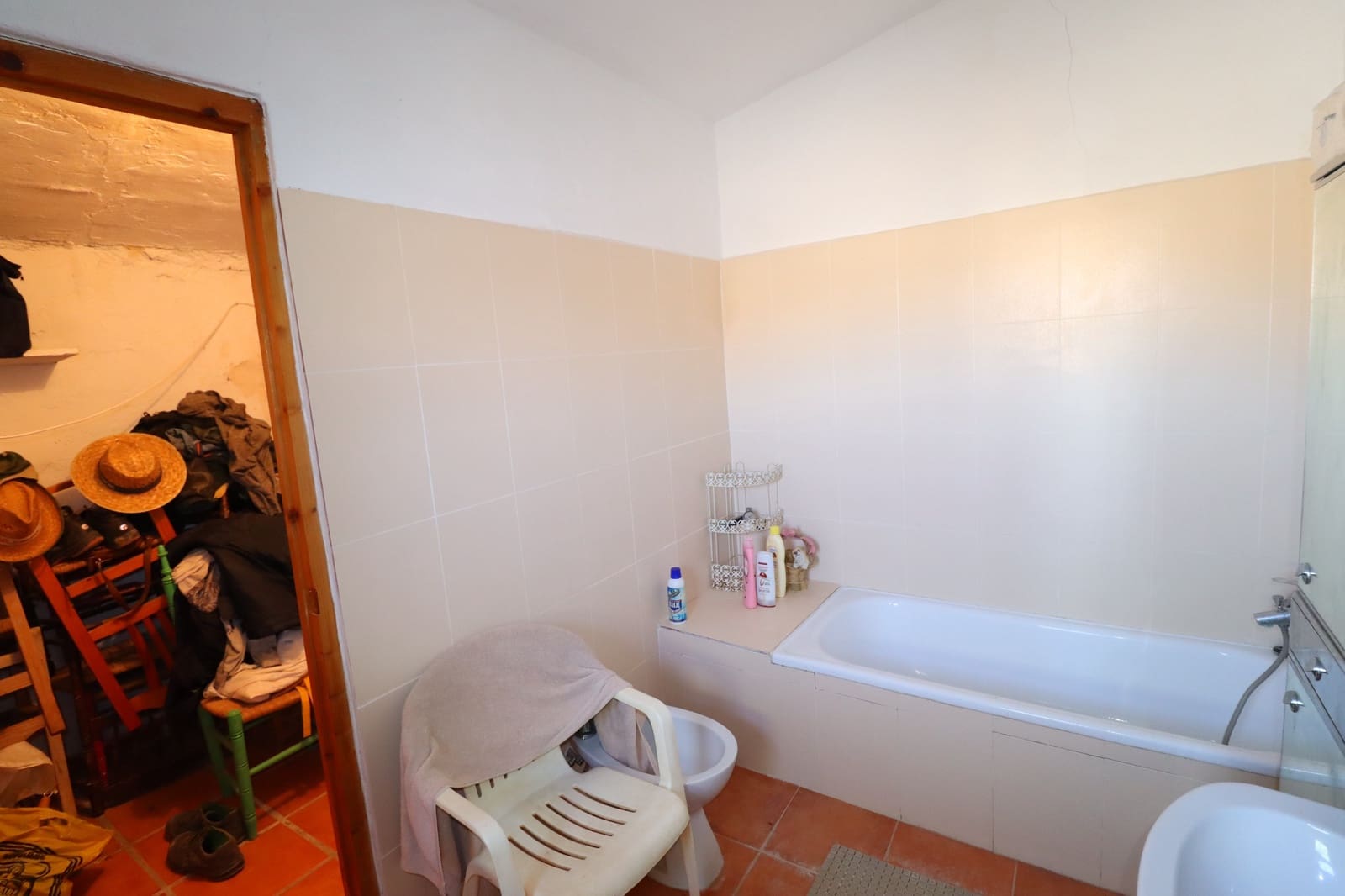 3 bedroom Finca/Country House for sale in Velez-Rubio with garage - € 160,000 (Ref: 9552989)