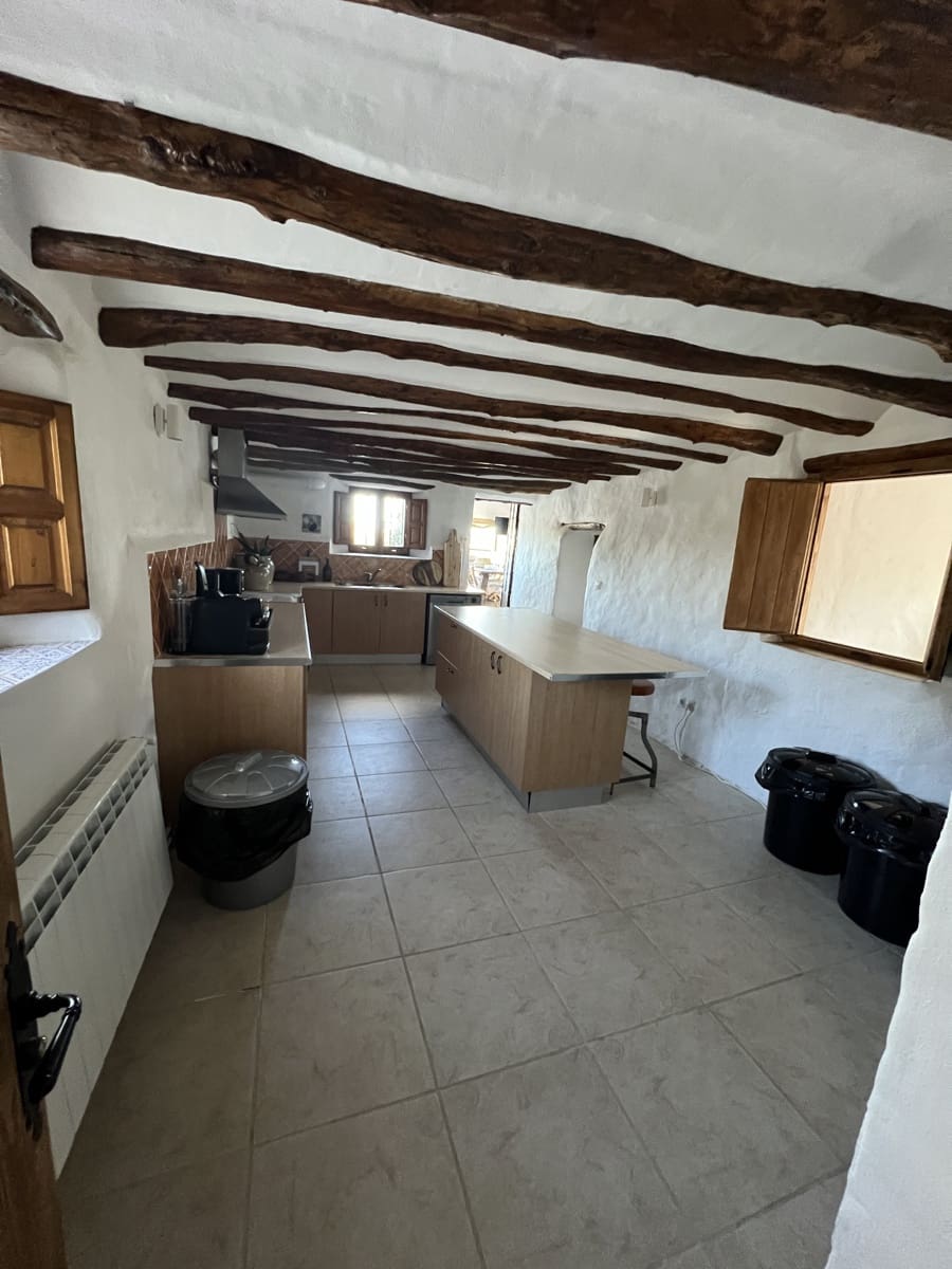 8 soverom Finca/Herregård til salgs i Velez-Rubio med svømmebasseng garasje - € 399 000 (Ref: 9614528)