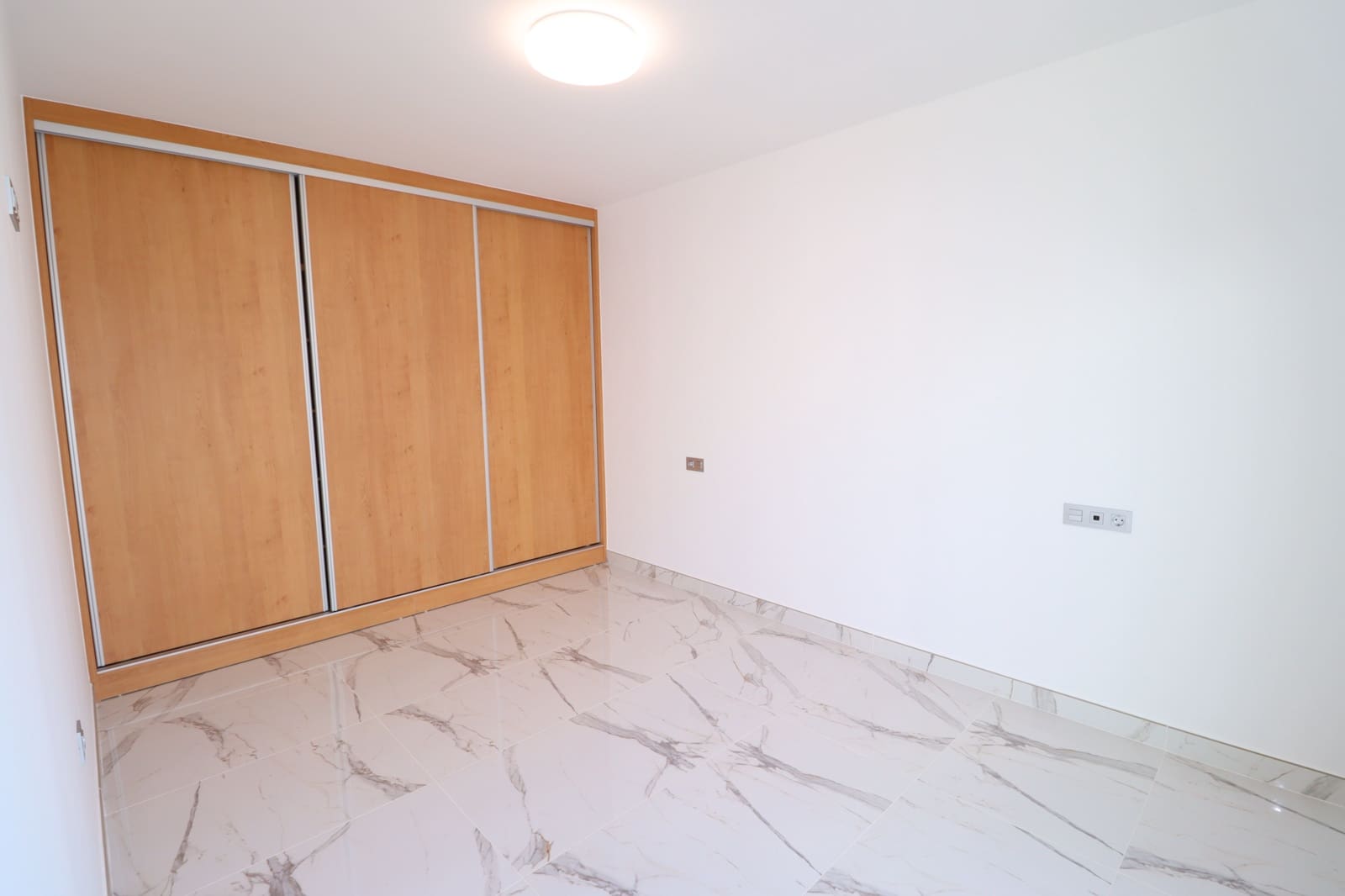 3 sovrum Villa till salu i Purias med pool - 390 000 € (Ref: 9673631)