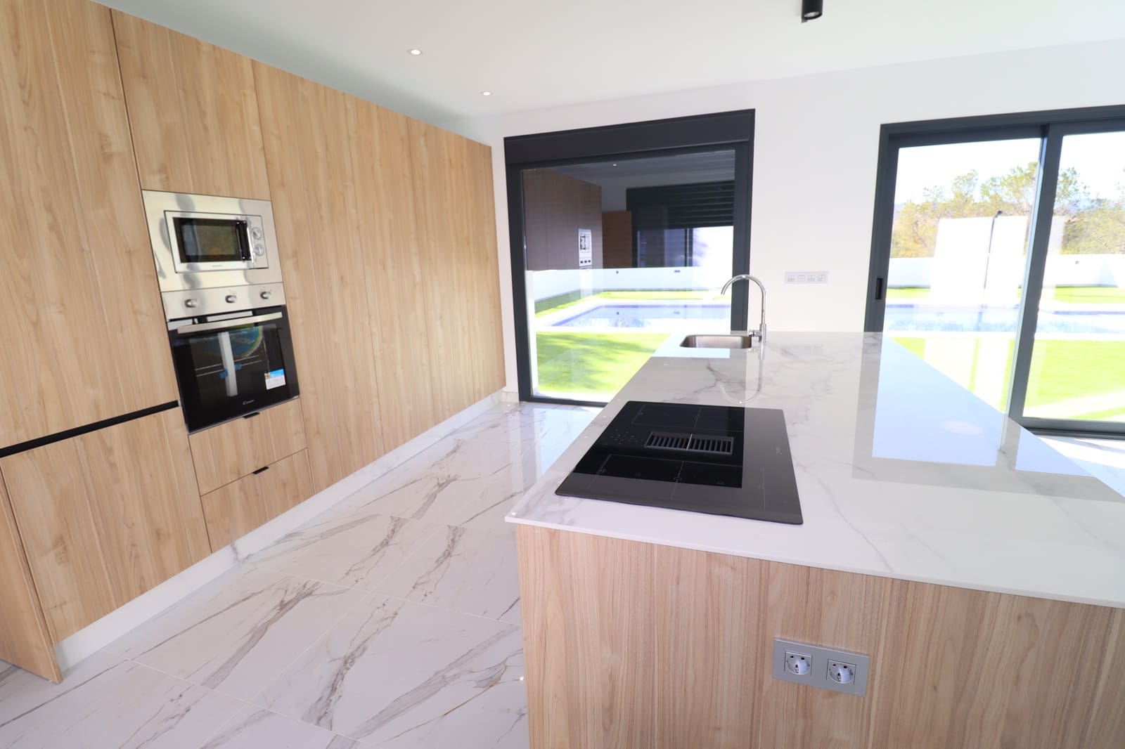 3 sovrum Villa till salu i Purias med pool - 390 000 € (Ref: 9673631)