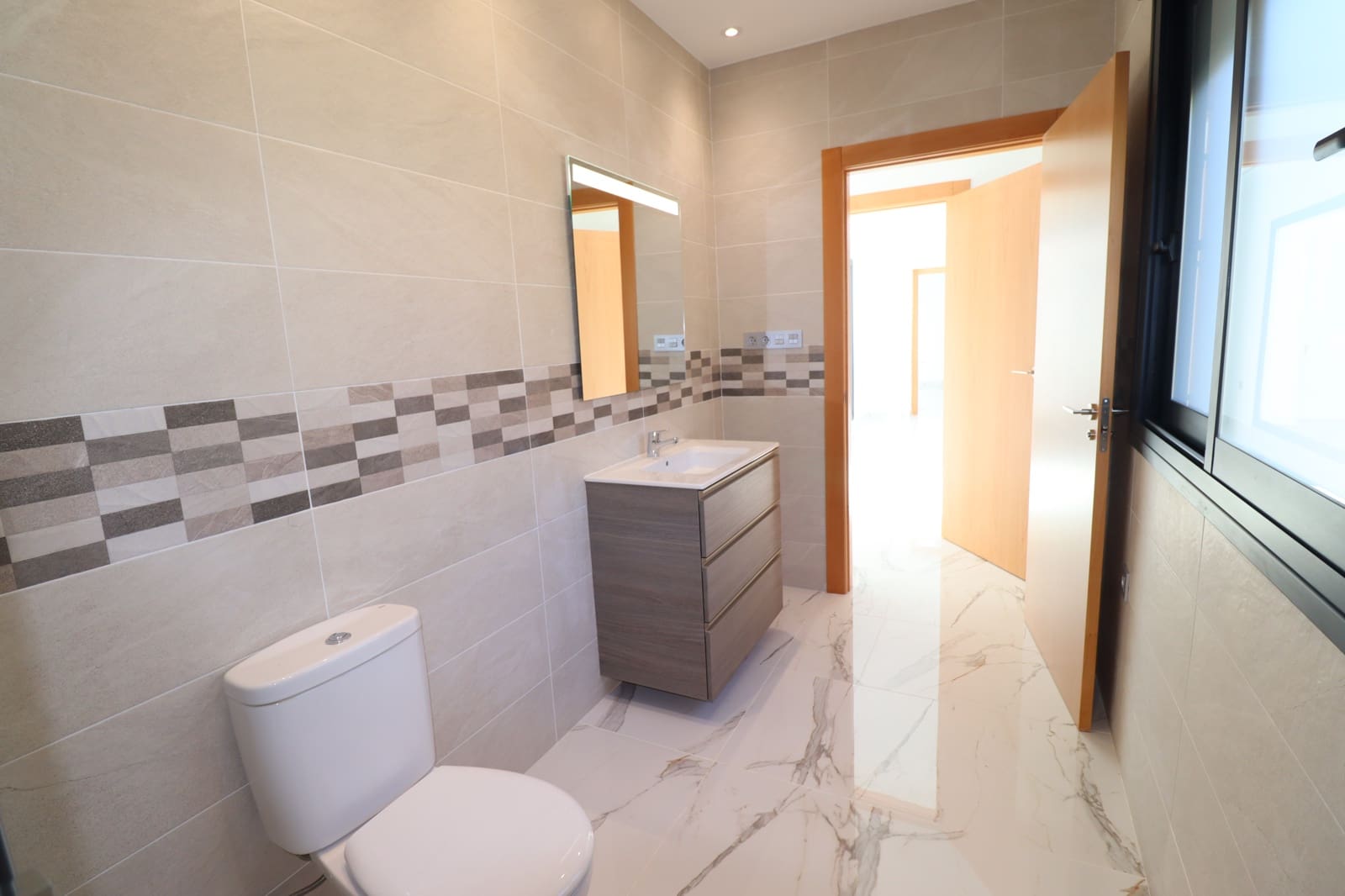 3 sovrum Villa till salu i Purias med pool - 390 000 € (Ref: 9673631)