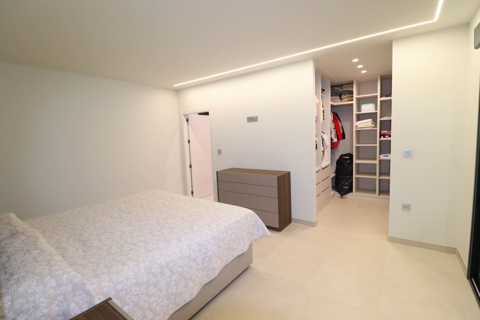 3 bedroom Villa for sale in Purias with pool - € 430,000 (Ref: 9673631)