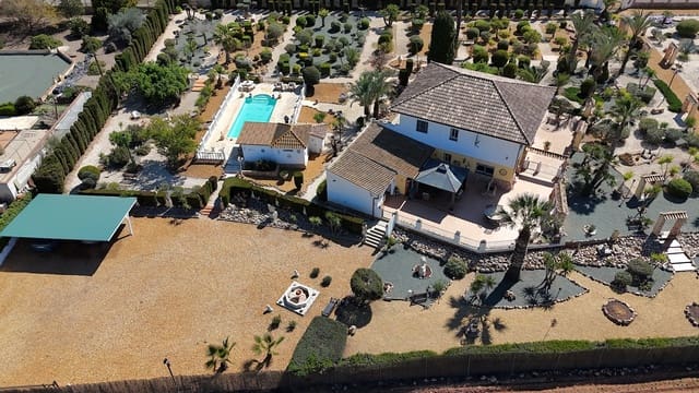 5 bedroom Villa for sale in Purias, Lorca with pool garage - € 499,950 (Ref: 9713449)