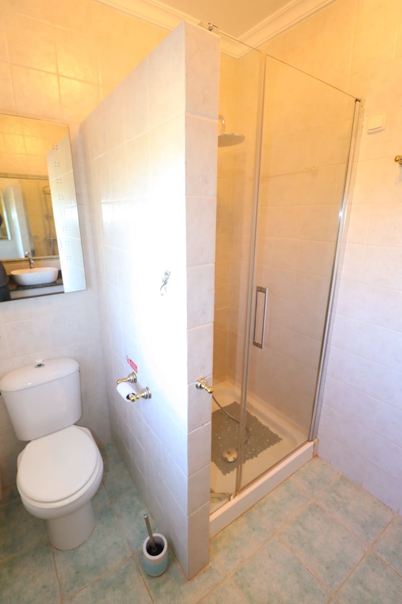 5 bedroom Villa for sale in Purias with pool garage - € 499,950 (Ref: 9713449)