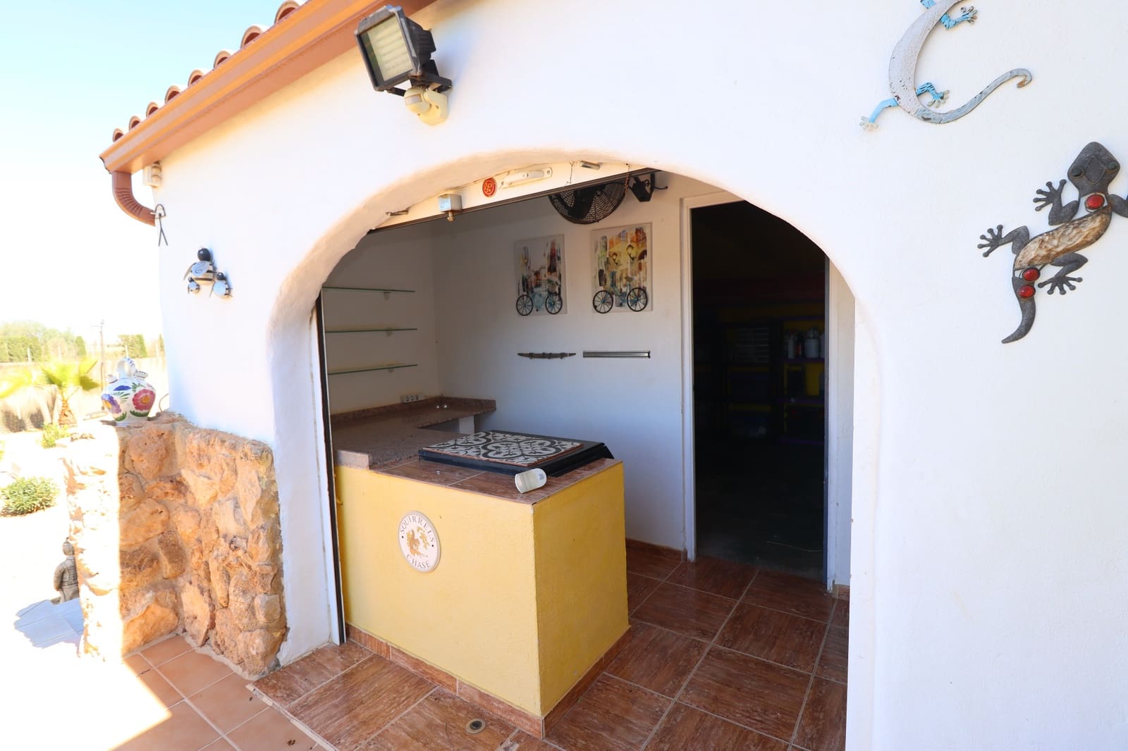 5 bedroom Villa for sale in Purias with pool garage - € 499,950 (Ref: 9713449)