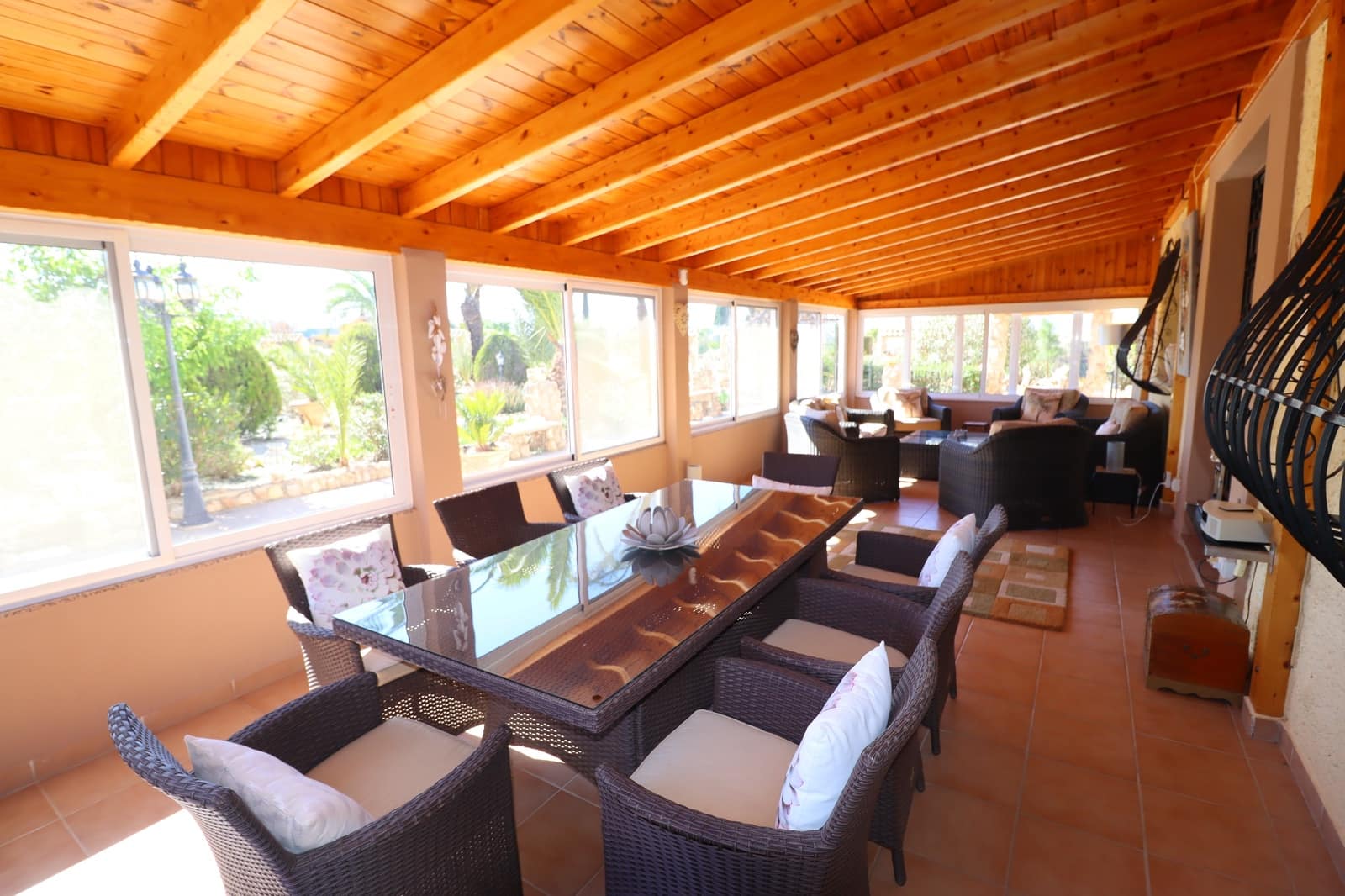 5 bedroom Villa for sale in Purias with pool garage - € 499,950 (Ref: 9713449)