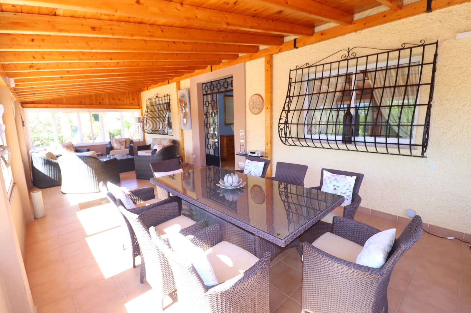 5 bedroom Villa for sale in Purias with pool garage - € 499,950 (Ref: 9713449)